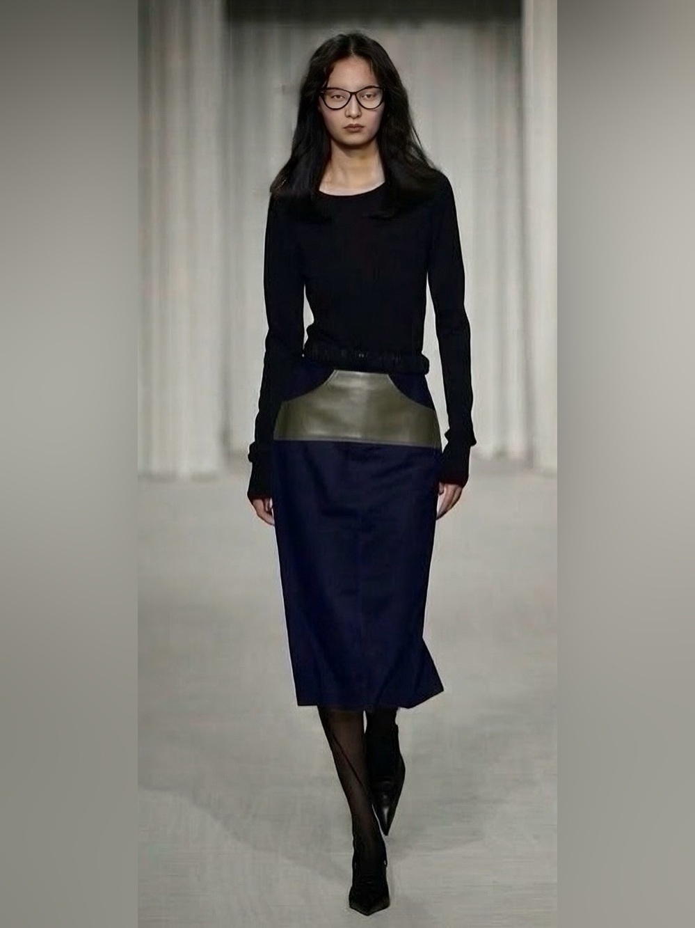 Beautiful Navy & Army Green High Waisted Midi Skirt